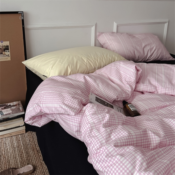 91家纺网 家纺一手货源 找家纺 柚可家居 2025新款全棉四件套-声语 声语（枕套格子+闪光米）