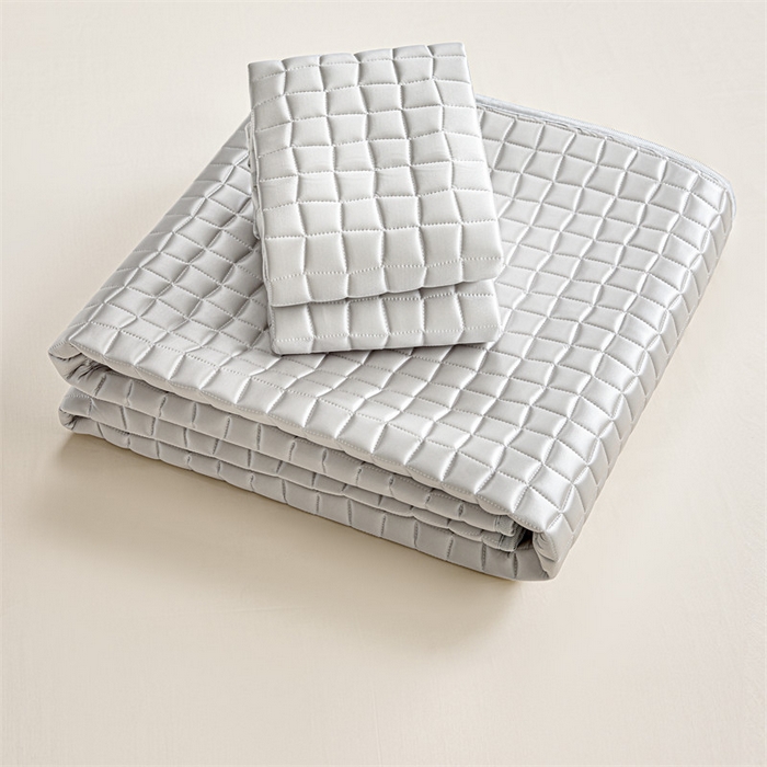 91家纺网 家纺一手货源 找家纺 罗优家纺 2025新款水光美 肤冰块凉席 浅银灰