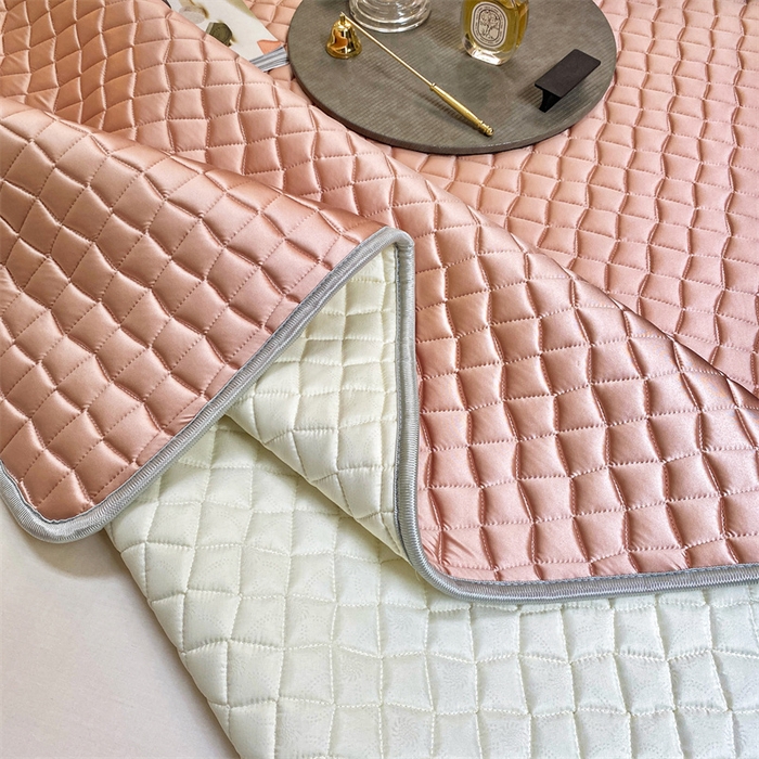 91家纺网 家纺一手货源 找家纺 罗优家纺 2025新款冰丝绸冰块凉席 温柔粉