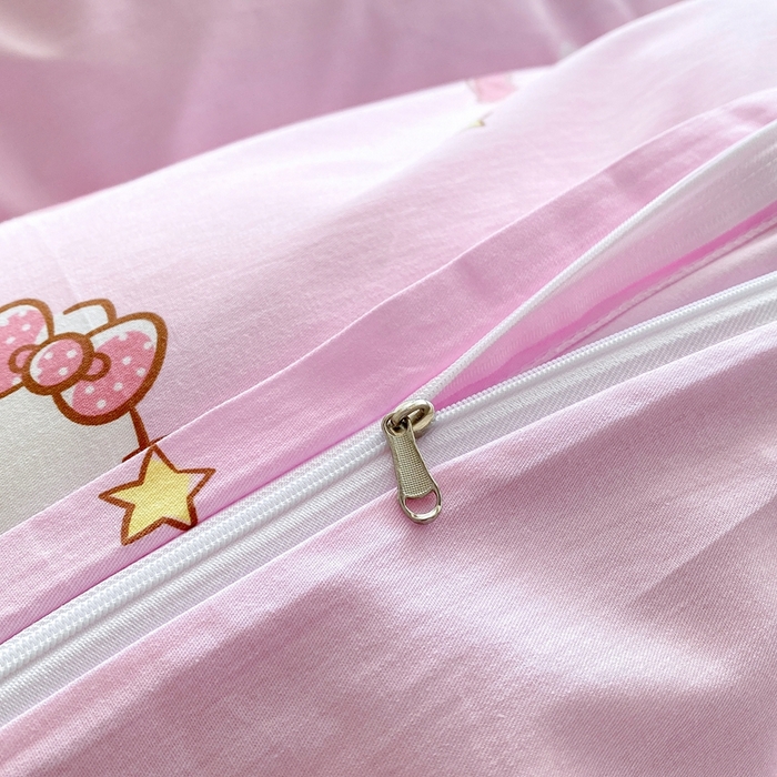 91家纺网 家纺一手货源 找家纺 爱丽丝 2025新款正版授权三丽鸥全棉40支13372单被套 美美凯蒂