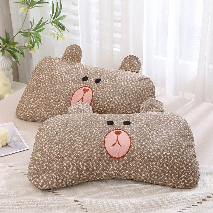 91家纺网 家纺一手货源 找家纺 梦叶草 2025新款全棉刺绣枕芯萌芽熊荞麦枕头 萌芽熊-咖色35*60cm