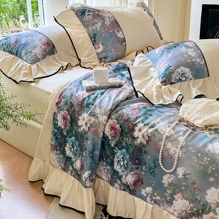 91家纺网 家纺一手货源 找家纺 （总）宅家居 2025新款水光冰丝法式拼接数码印花奶油韩式花边款夏被四件套