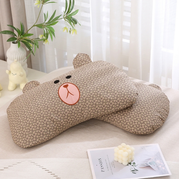 91家纺网 家纺一手货源 找家纺 梦叶草 2025新款全棉刺绣枕芯萌芽熊荞麦枕头 萌芽熊-咖色35*60cm