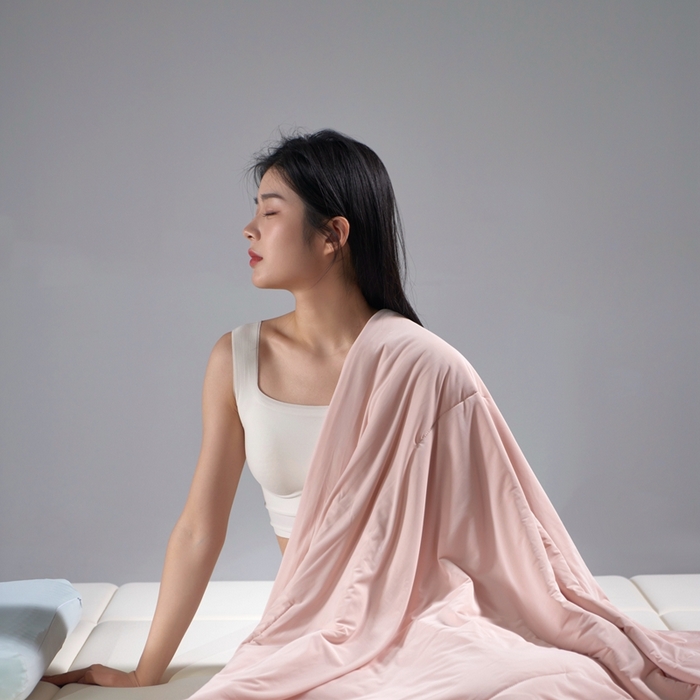 91家纺网 家纺一手货源 找家纺 星巴k家纺 2025新款亚朵同款夏季深睡被Pro2夏凉被可水洗可机洗空调被透气夏被子被芯 橘雾粉