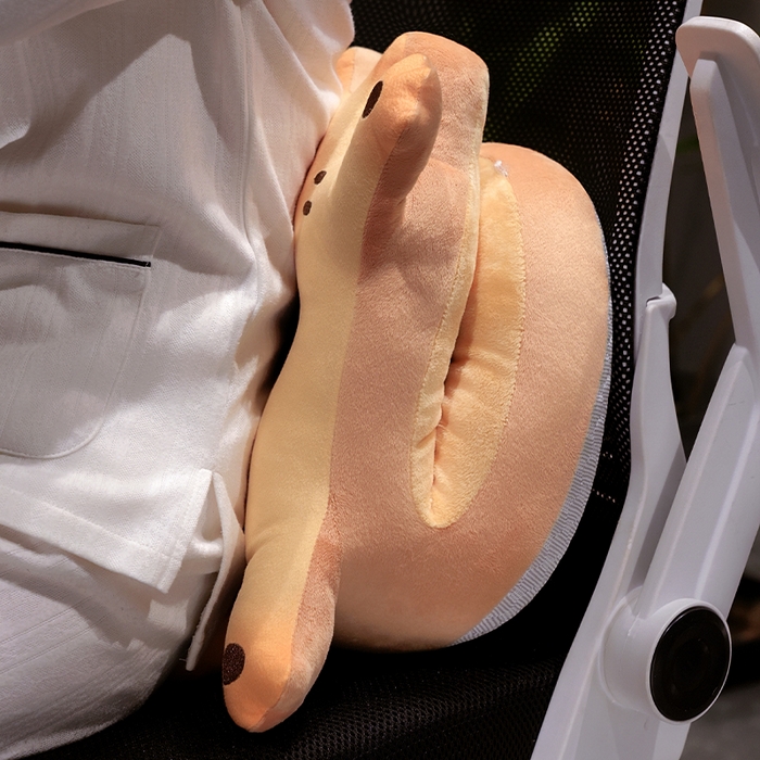 91家纺网 家纺一手货源 找家纺 （总）仟亿莱 2025新款喵咪烤面包冰豆豆双面午睡枕