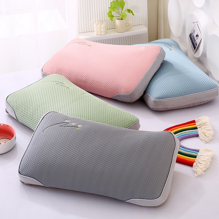 91家纺网 家纺一手货源 找家纺 蔻眠 冰凉豆-凉感丝荞麦护颈枕头夏季凉豆豆枕芯 组合图仅供参考