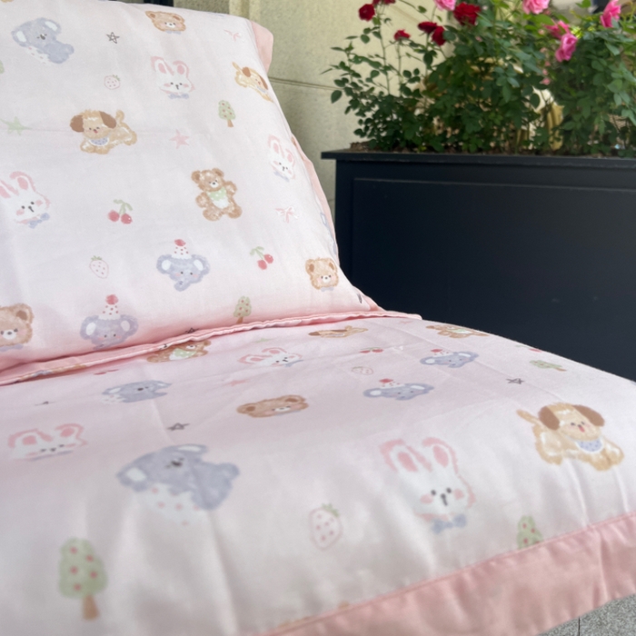 91家纺网 家纺一手货源 找家纺 棉生活家纺 2025春夏新款A类全棉纯棉儿童纱布单枕套 枕套单件 动物派对