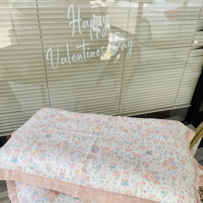 91家纺网 家纺一手货源 找家纺 棉生活家纺 2025春夏新款A类全棉纯棉儿童纱布单枕套 枕套单件 乖乖兔