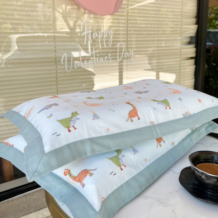 91家纺网 家纺一手货源 找家纺 棉生活家纺 2025春夏新款A类全棉纯棉儿童纱布单枕套 枕套单件 恐龙