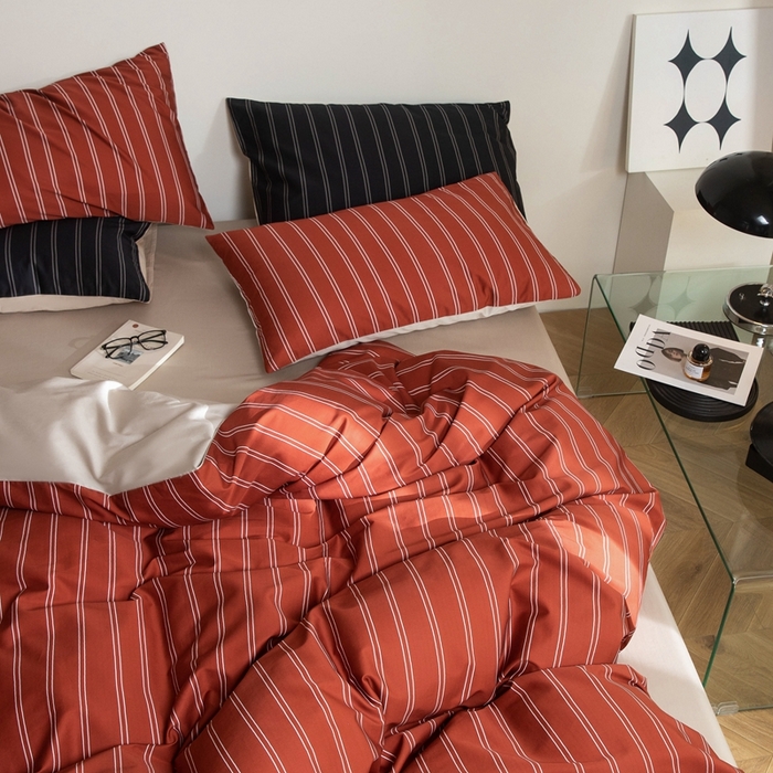 91家纺网 家纺一手货源 找家纺 ONE TWO ONE 121 2025新款A类长绒棉纯棉高支高密高工贡缎数码印花（小cr ）四件套-巴黎时尚 （标准不得低于268元，加大不低于288元） 果红