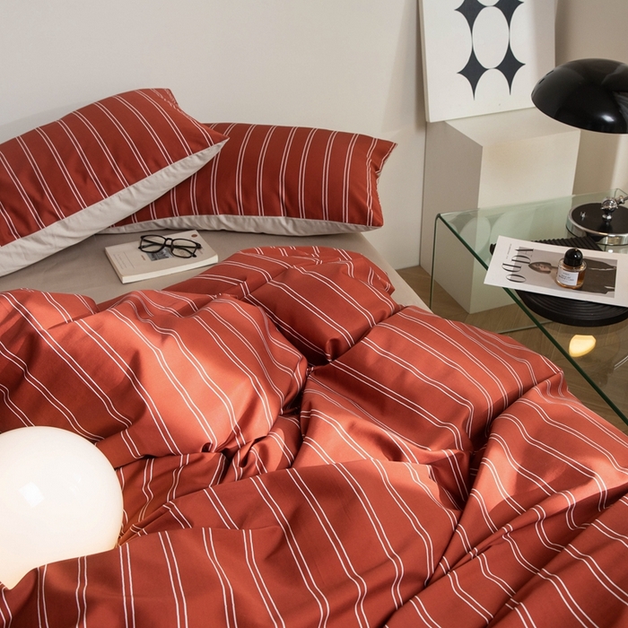 91家纺网 家纺一手货源 找家纺 ONE TWO ONE 121 2025新款A类长绒棉纯棉高支高密高工贡缎数码印花（小cr ）四件套-巴黎时尚 （标准不得低于268元，加大不低于288元） 果红