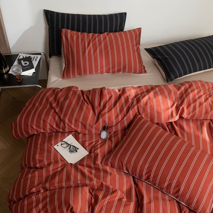 91家纺网 家纺一手货源 找家纺 ONE TWO ONE 121 2025新款A类长绒棉纯棉高支高密高工贡缎数码印花（小cr ）四件套-巴黎时尚 （标准不得低于268元，加大不低于288元） 果红