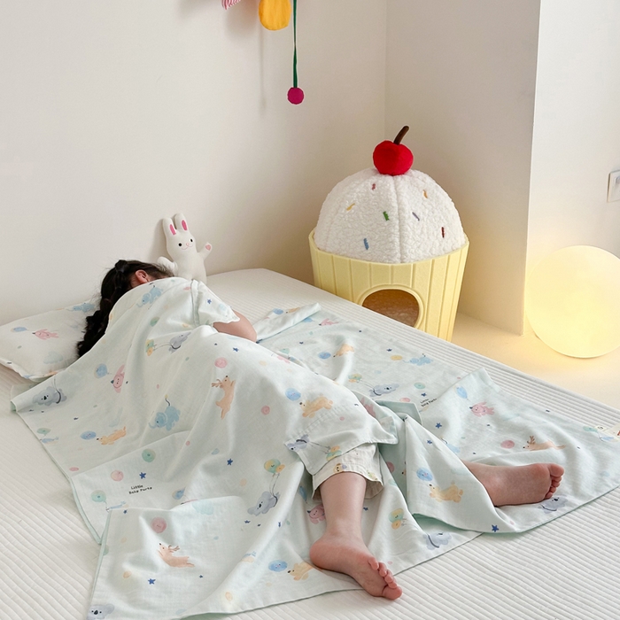 91家纺网 家纺一手货源 找家纺 BOSS 2025新款全棉有氧双层纱多功能防踢盖毯被 飞天奇遇