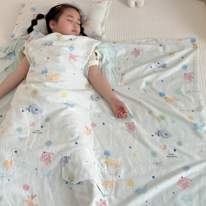 91家纺网 家纺一手货源 找家纺 BOSS 2025新款全棉有氧双层纱多功能防踢盖毯被 飞天奇遇