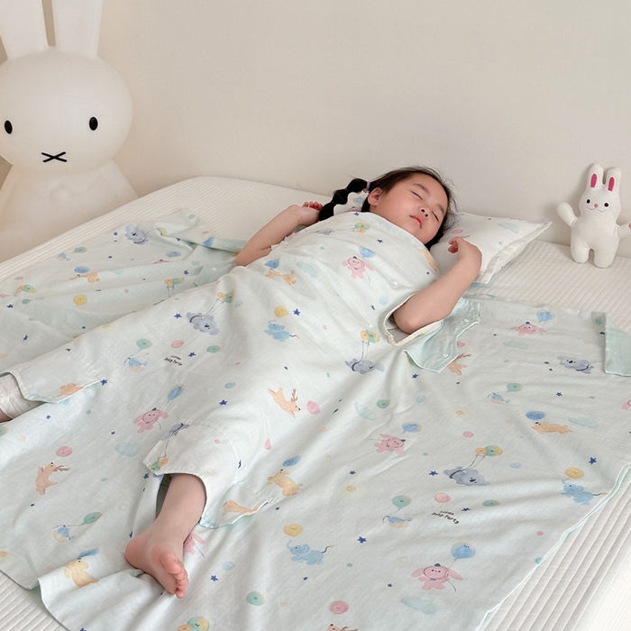 91家纺网 家纺一手货源 找家纺 BOSS 2025新款全棉有氧双层纱多功能防踢盖毯被 飞天奇遇