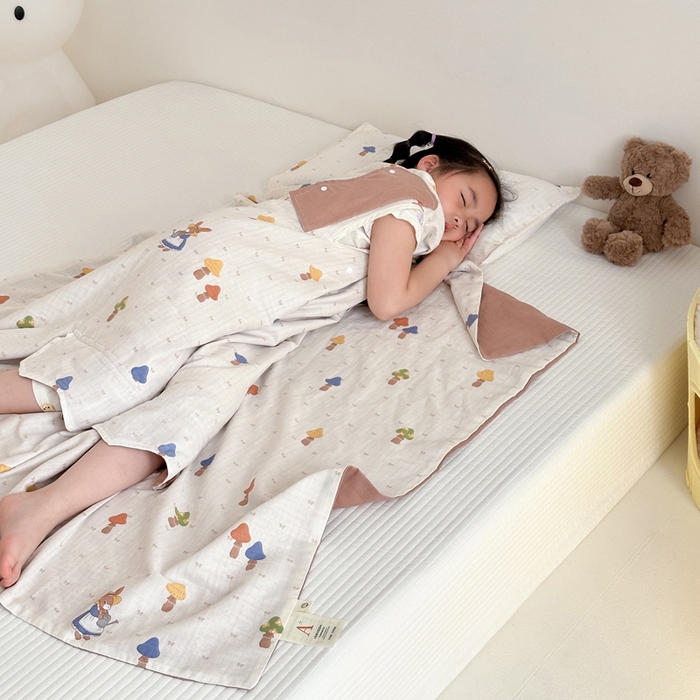 91家纺网 家纺一手货源 找家纺 BOSS 2025新款全棉有氧双层纱多功能防踢盖毯被 花园小兔