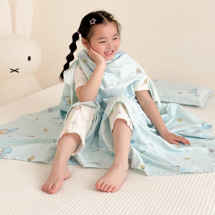 91家纺网 家纺一手货源 找家纺 BOSS 2025新款全棉有氧双层纱多功能防踢盖毯被 恐龙堡