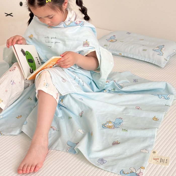 91家纺网 家纺一手货源 找家纺 BOSS 2025新款全棉有氧双层纱多功能防踢盖毯被 恐龙堡