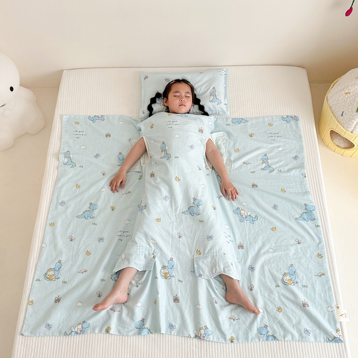 91家纺网 家纺一手货源 找家纺 BOSS 2025新款全棉有氧双层纱多功能防踢盖毯被 恐龙堡