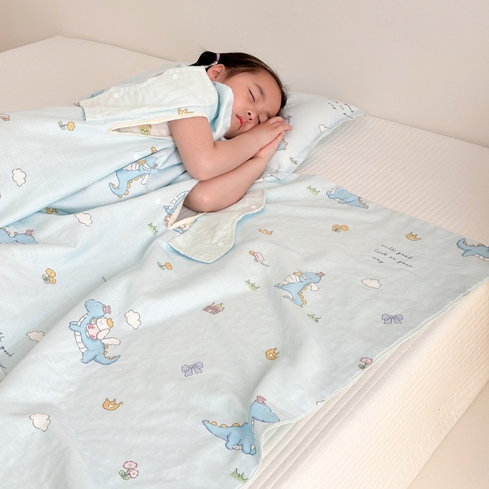 91家纺网 家纺一手货源 找家纺 BOSS 2025新款全棉有氧双层纱多功能防踢盖毯被 恐龙堡