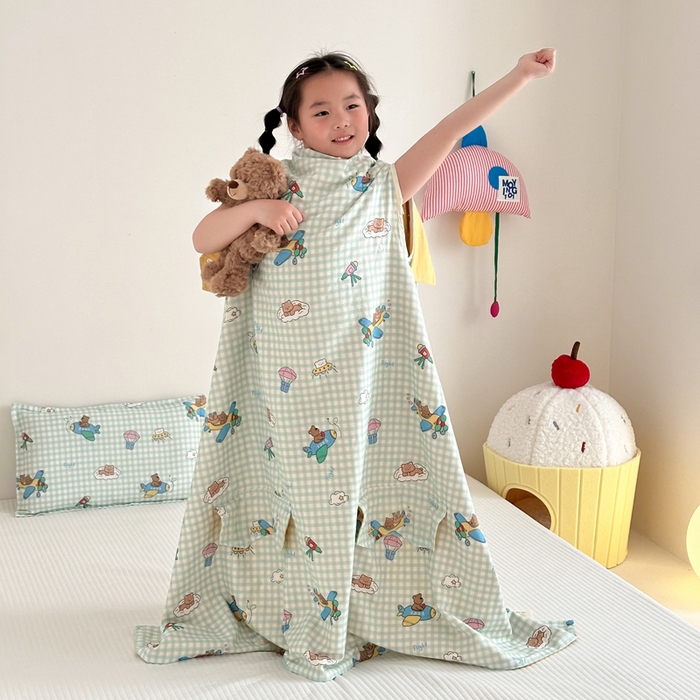 91家纺网 家纺一手货源 找家纺 BOSS 2025新款全棉有氧双层纱多功能防踢盖毯被 小熊飞行员