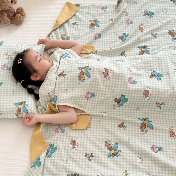 91家纺网 家纺一手货源 找家纺 BOSS 2025新款全棉有氧双层纱多功能防踢盖毯被 小熊飞行员