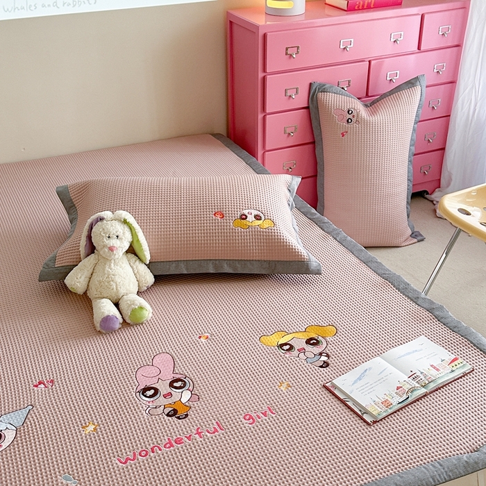 91家纺网 家纺一手货源 找家纺 柚子YOUTH 2025新款中分子华夫格凉感凉席 小女警