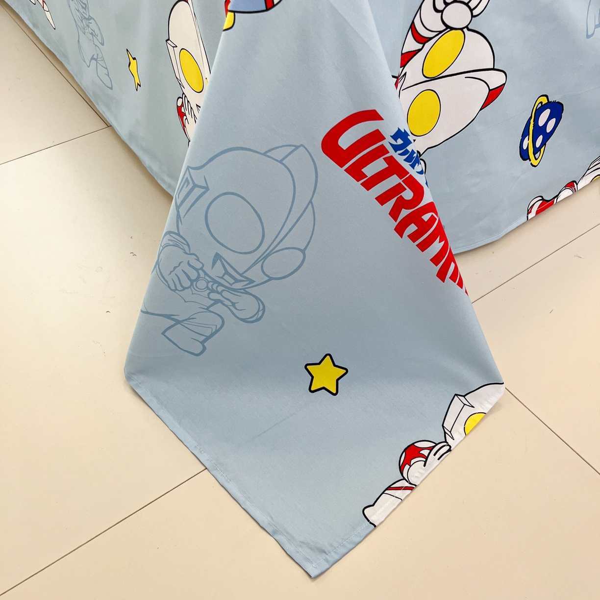 91家纺网 家纺一手货源 找家纺 孩子王家纺 2025春夏新款卡通全棉纯棉正版授权小版奥特曼-三丽鸥A版床单单床单(含防伪码） 光之超人