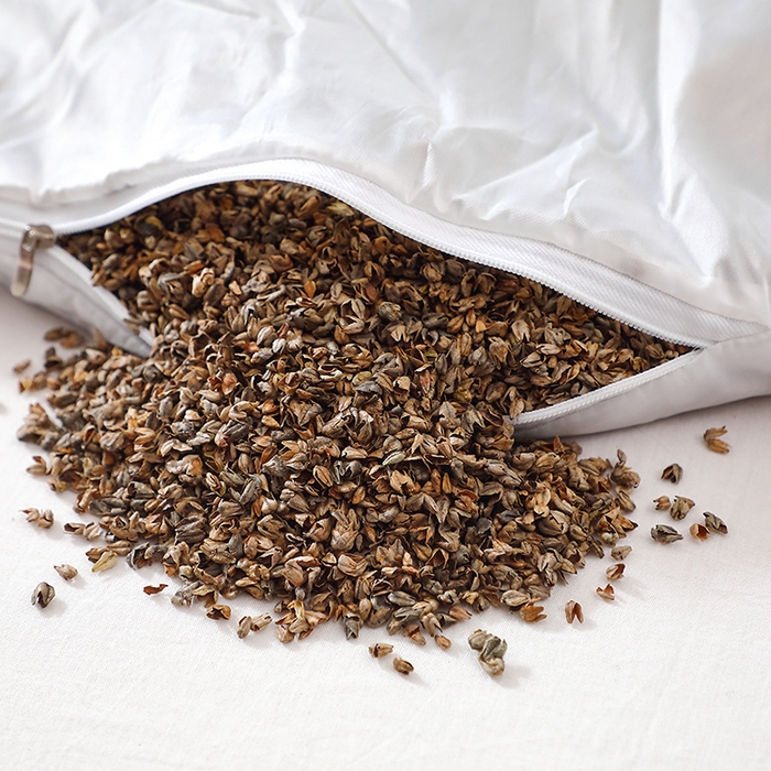 91家纺网 家纺一手货源 找家纺 糖果枕芯 2025新款异性荞麦枕月亮枕调理颈椎枕头枕芯 小月亮 灰色