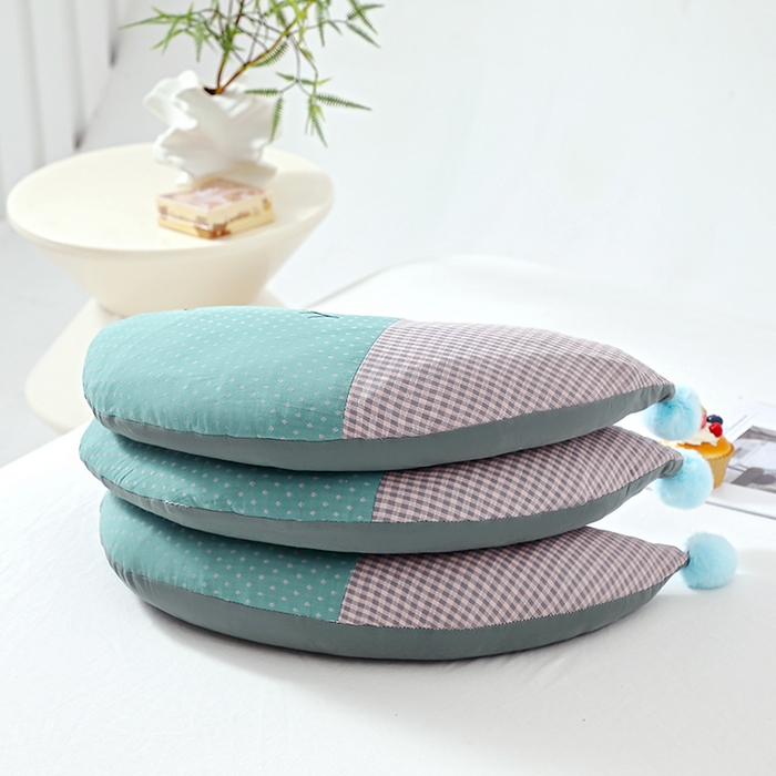 91家纺网 家纺一手货源 找家纺 糖果枕芯 2025新款异性荞麦枕月亮枕调理颈椎枕头枕芯 小月亮 绿色