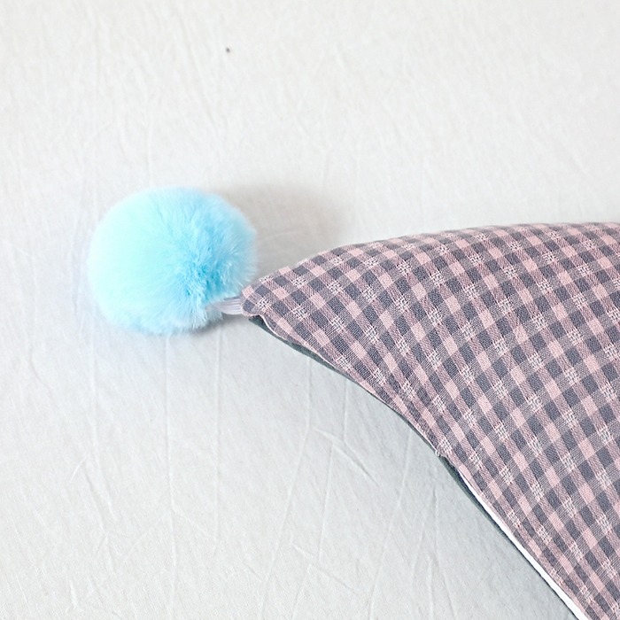 91家纺网 家纺一手货源 找家纺 糖果枕芯 2025新款异性荞麦枕月亮枕调理颈椎枕头枕芯 小月亮 绿色