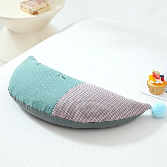 91家纺网 家纺一手货源 找家纺 糖果枕芯 2025新款异性荞麦枕月亮枕调理颈椎枕头枕芯 小月亮 绿色