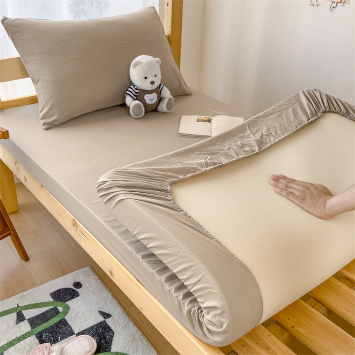 91家纺网 家纺一手货源 找家纺 多品家纺 2025春夏新款超柔水洗棉学生宿舍三件套 暮落浅咖