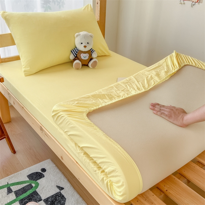 91家纺网 家纺一手货源 找家纺 多品家纺 2025春夏新款超柔水洗棉学生宿舍三件套 奶酪芝士黄