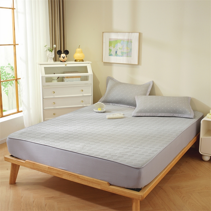 91家纺网 家纺一手货源 找家纺 共鸣沙发垫 2025新款凉豆豆床笠款凉席 床笠冰豆斜纹灰色