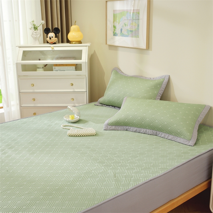 91家纺网 家纺一手货源 找家纺 共鸣沙发垫 2025新款凉豆豆床笠款凉席 床笠冰豆斜纹绿色