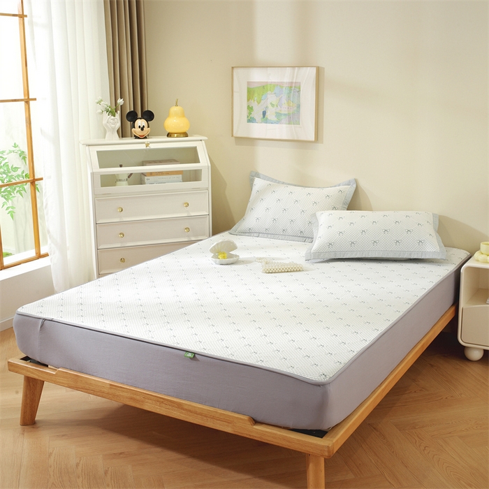 91家纺网 家纺一手货源 找家纺 共鸣沙发垫 2025新款凉豆豆床笠款凉席 床笠蝴蝶结浅绿