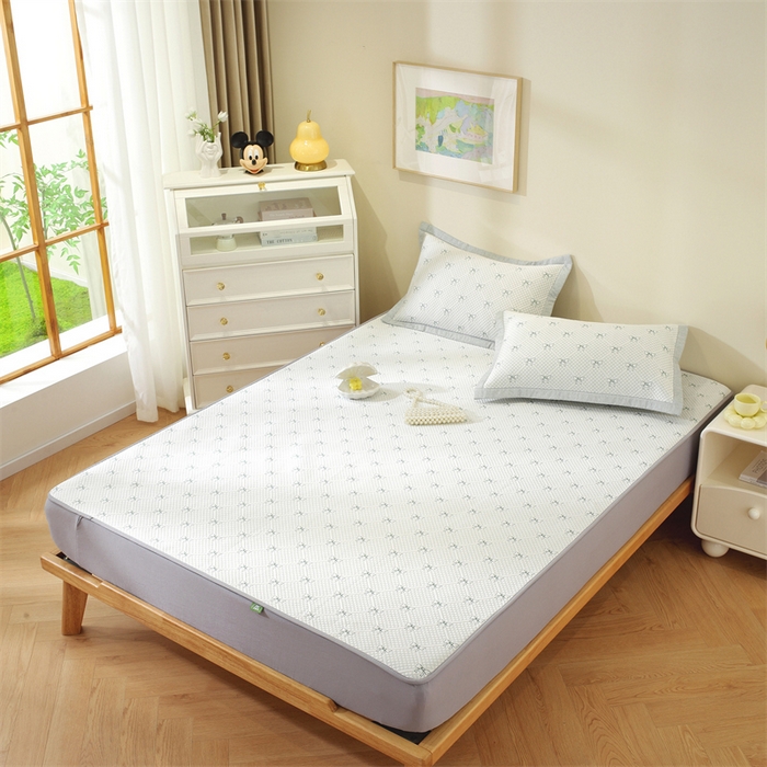 91家纺网 家纺一手货源 找家纺 共鸣沙发垫 2025新款凉豆豆床笠款凉席 床笠蝴蝶结浅绿