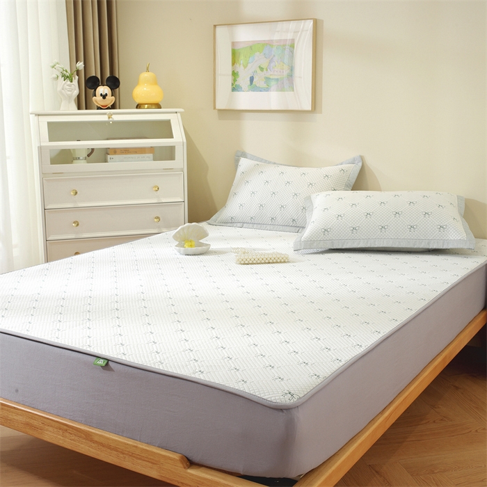 91家纺网 家纺一手货源 找家纺 共鸣沙发垫 2025新款凉豆豆床笠款凉席 床笠蝴蝶结浅绿