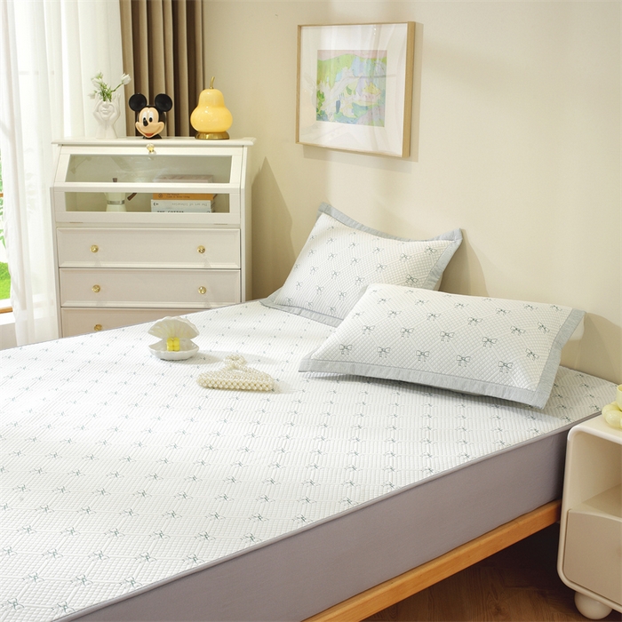 91家纺网 家纺一手货源 找家纺 共鸣沙发垫 2025新款凉豆豆床笠款凉席 床笠蝴蝶结浅绿