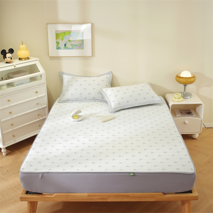 91家纺网 家纺一手货源 找家纺 共鸣沙发垫 2025新款凉豆豆床笠款凉席 床笠蝴蝶结浅绿