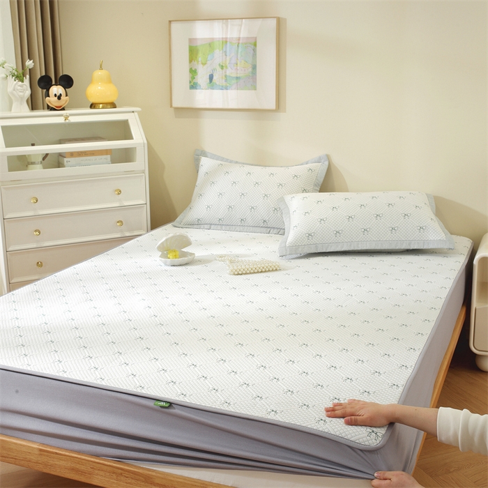 91家纺网 家纺一手货源 找家纺 共鸣沙发垫 2025新款凉豆豆床笠款凉席 床笠蝴蝶结浅绿