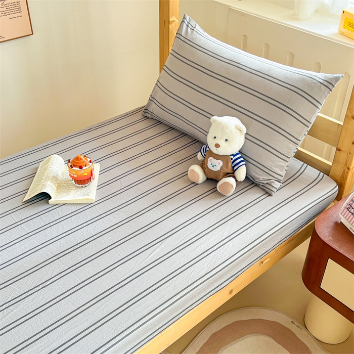 91家纺网 家纺一手货源 找家纺 多品家纺 2025春夏新款超柔水洗棉学生宿舍床笠 律动