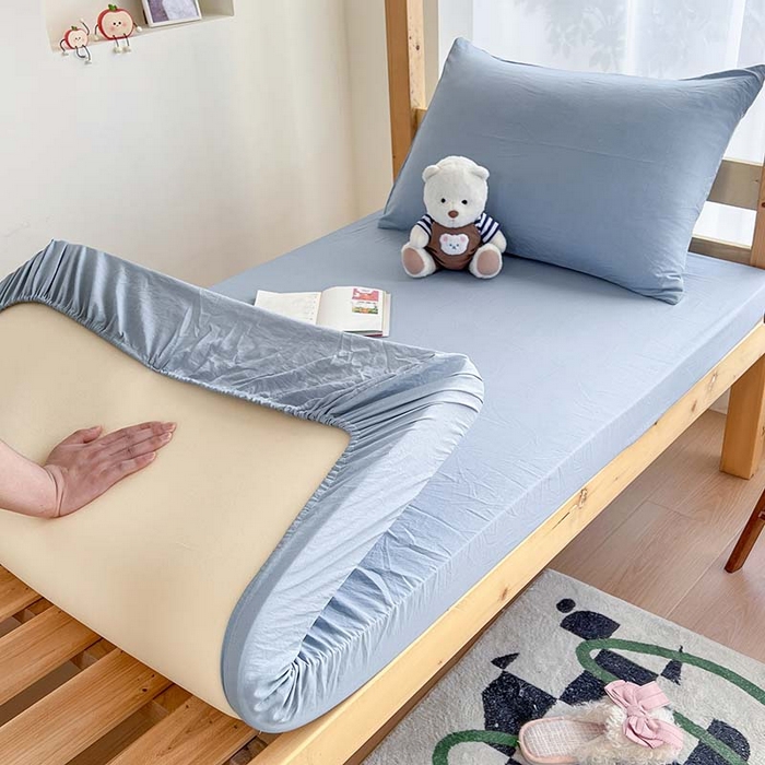 91家纺网 家纺一手货源 找家纺 多品家纺 2025春夏新款超柔水洗棉学生宿舍床笠 灰蓝