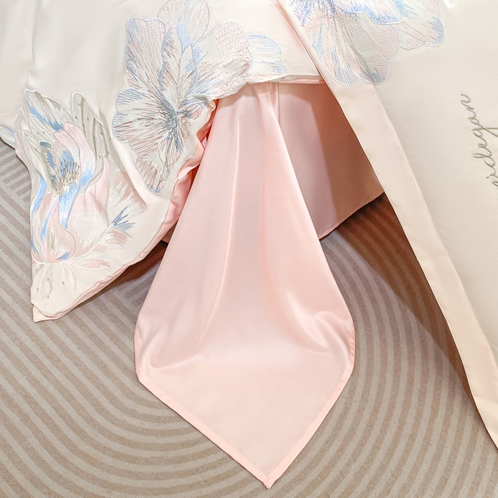 91家纺网 家纺一手货源 找家纺 花愿（原花纪） 2025新款水洗冰丝刺绣四件套-花恋系列 奶昔白+樱花粉