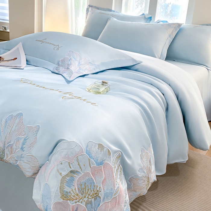 91家纺网 家纺一手货源 找家纺 花愿（原花纪） 2025新款水洗冰丝刺绣四件套-花恋系列 天空蓝