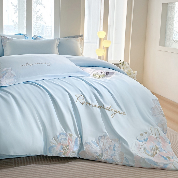 91家纺网 家纺一手货源 找家纺 花愿（原花纪） 2025新款水洗冰丝刺绣四件套-花恋系列 天空蓝