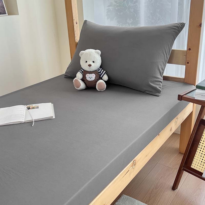 91家纺网 家纺一手货源 找家纺 多品家纺 2025春夏新款超柔水洗棉学生宿舍床笠 浅灰