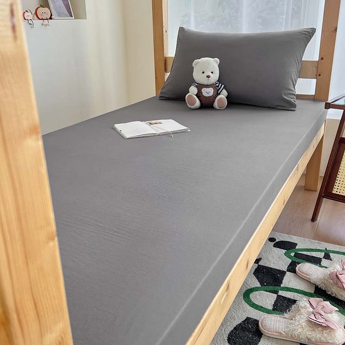 91家纺网 家纺一手货源 找家纺 多品家纺 2025春夏新款超柔水洗棉学生宿舍床笠 浅灰