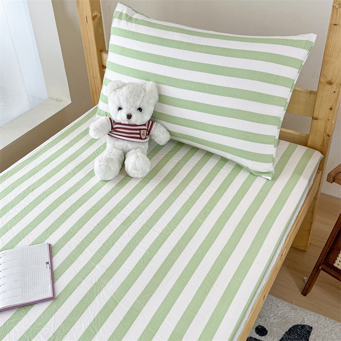 91家纺网 家纺一手货源 找家纺 多品家纺 2025春夏新款超柔水洗棉学生宿舍床笠 松绿条